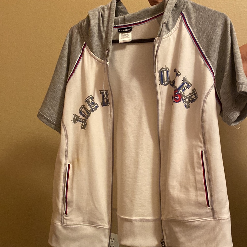 Joe boxer sweater